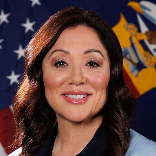 Official portrait of Secretary of Labor, Lori Chavez-DeRemer